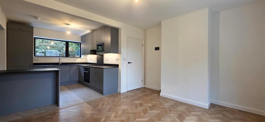 Breakfast Kitchen 2.jpg