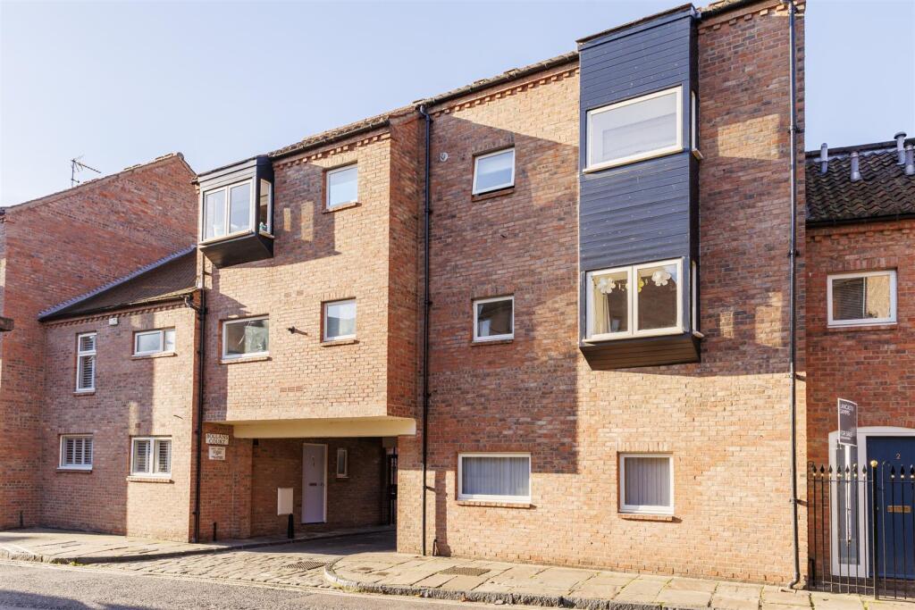 9_Bollens_Court_31.jpg