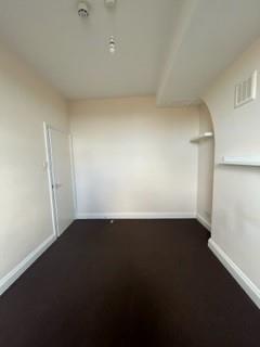 Flat C Upper Tooting.8.jpg