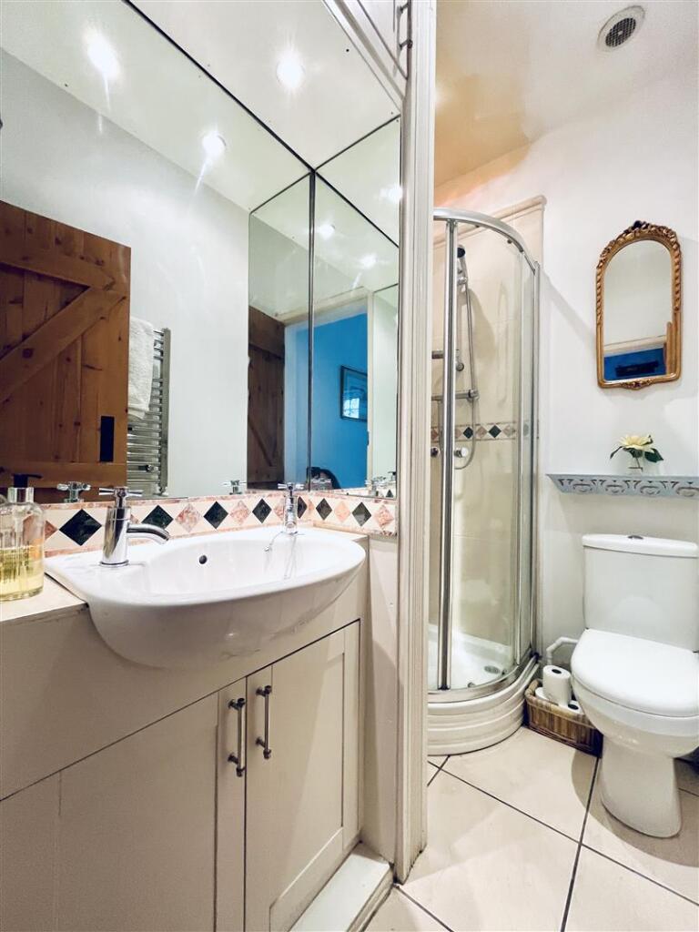 En Suite Shower Room