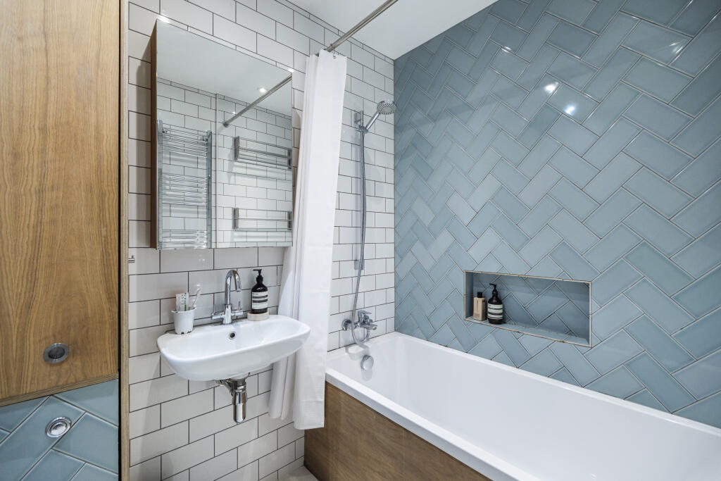 SUNLIGHT-SQUARE-1 (28).jpg