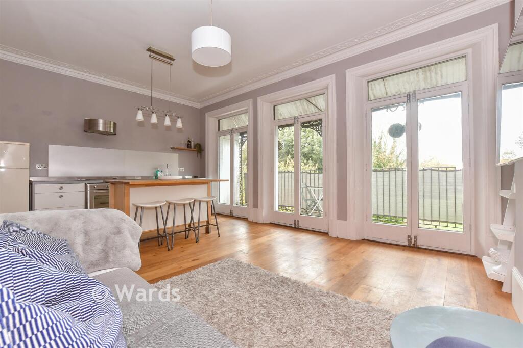 Kitchen/ Living Area