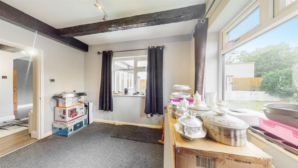 25 Eton Avenue - TeeH3AnzSZoc2TaQGjSP.jpg