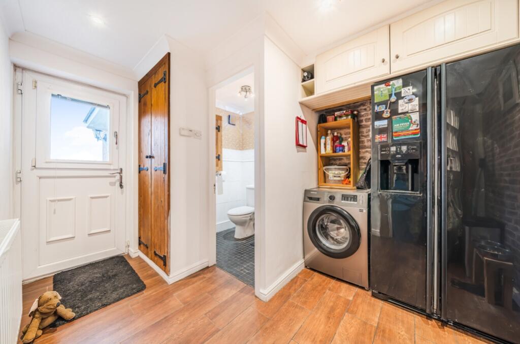 Utility Room &amp; Downstairs Cloakroom WC.