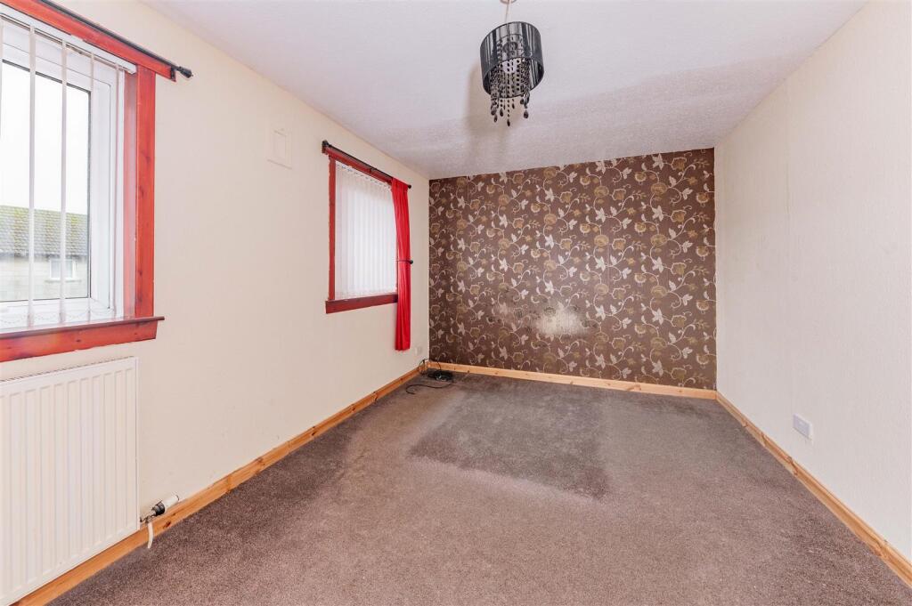 27 Balmoral Avenue Dundee-6.JPG