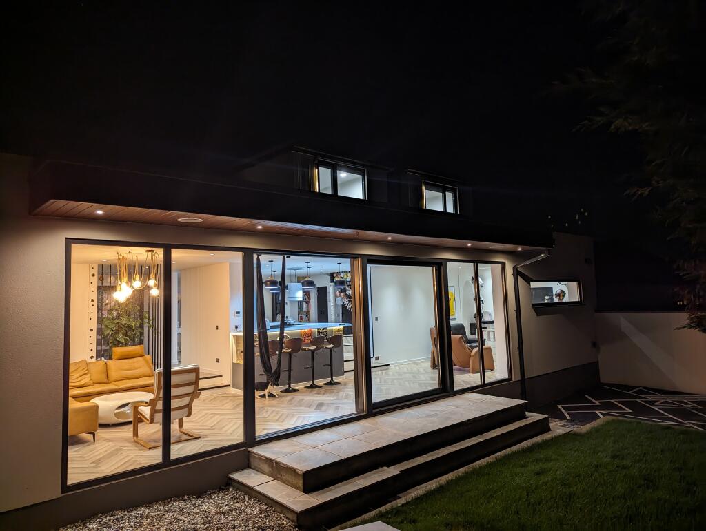 PXL_20240226_193904094.NIGHT