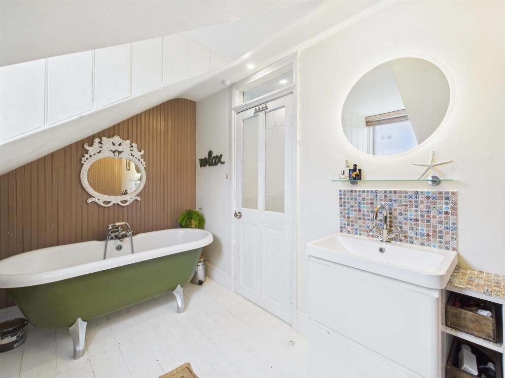 Ensuite
