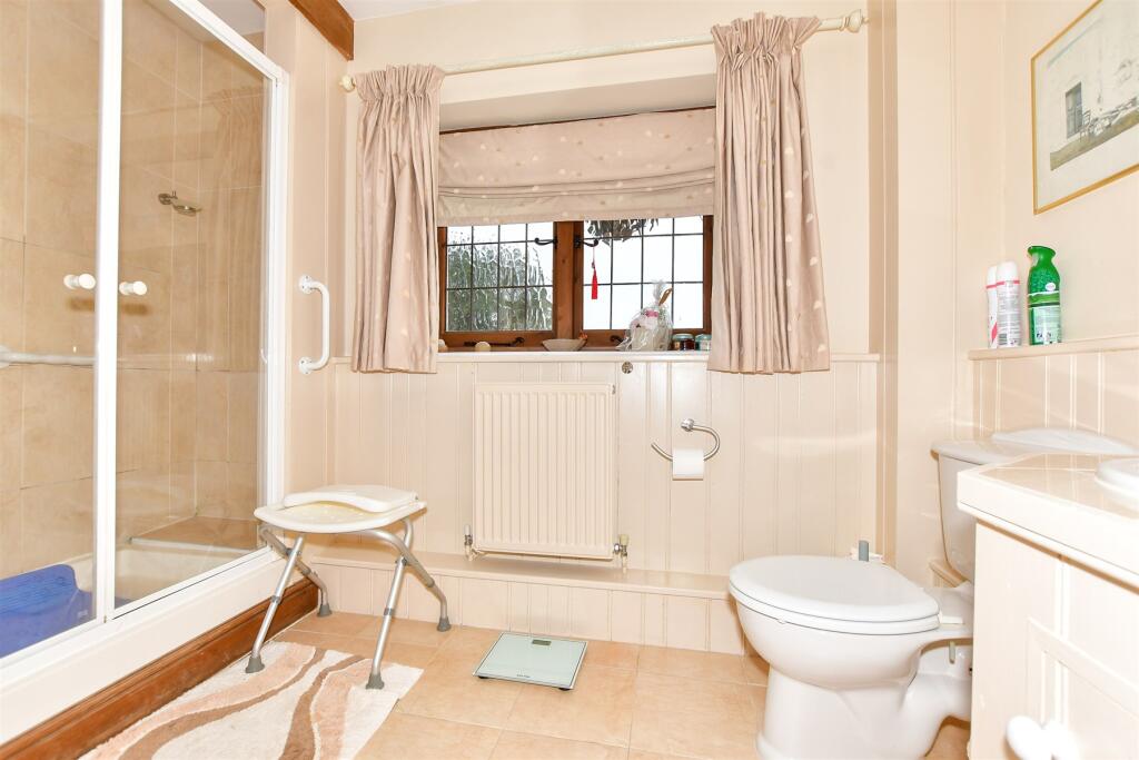 En Suite Shower Room