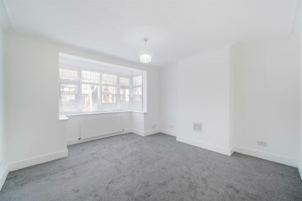 70 Oldborough Road - M8JaiRGFnB1kfLZy5aJ5.jpg