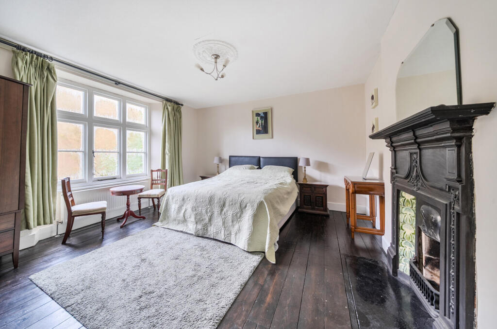 1383029-10-6929bf...