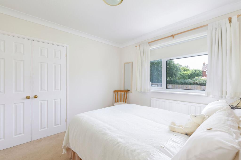 Fourth bedroom