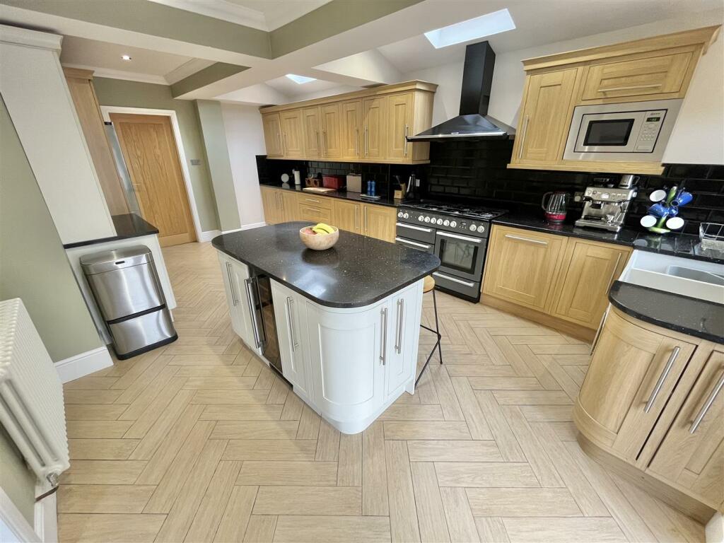 Kitchen Aspect 4.jpg