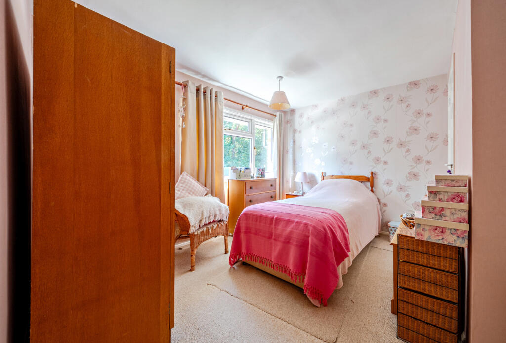 1356950-7-68d12f6...