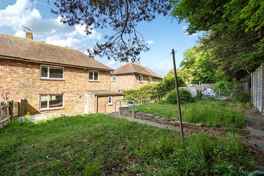 Highdown, Southwick, BN41 (3).jpg