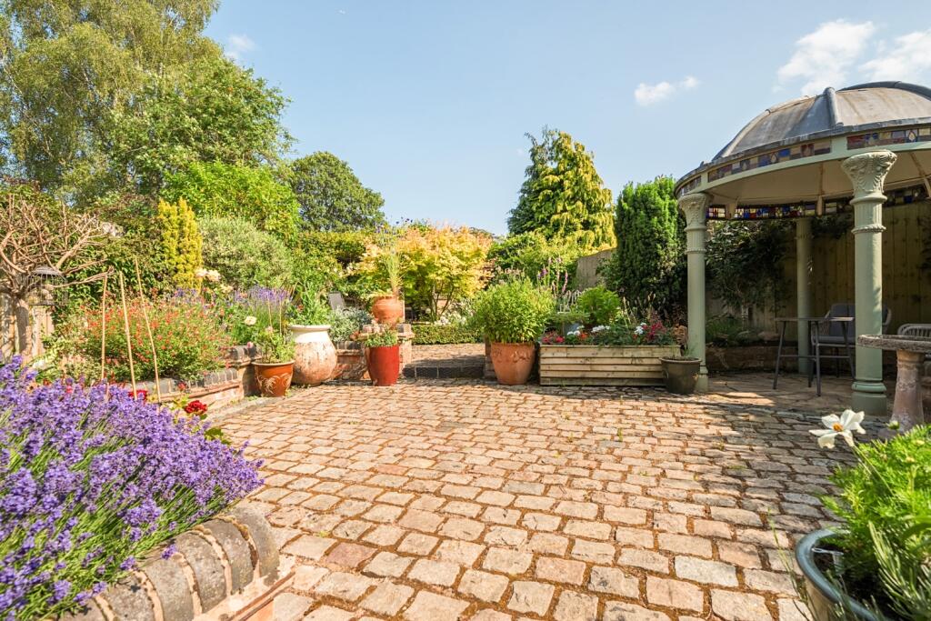 1311073-17-6851989210bf5