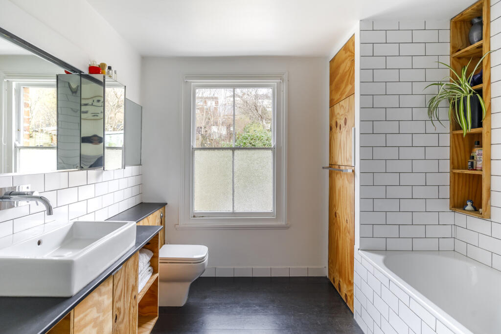 140789 - Bisley Road, Stroud_LR-18.jpg