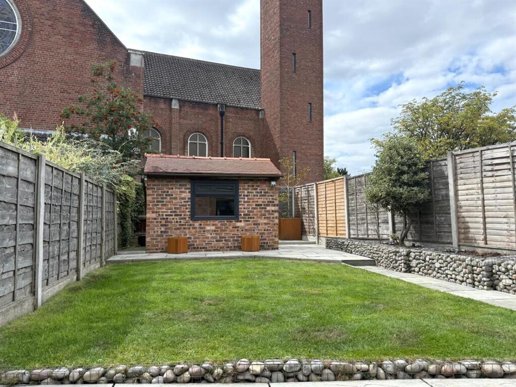 PHOTO-2025-08-21-20-23-42 (19).jpg