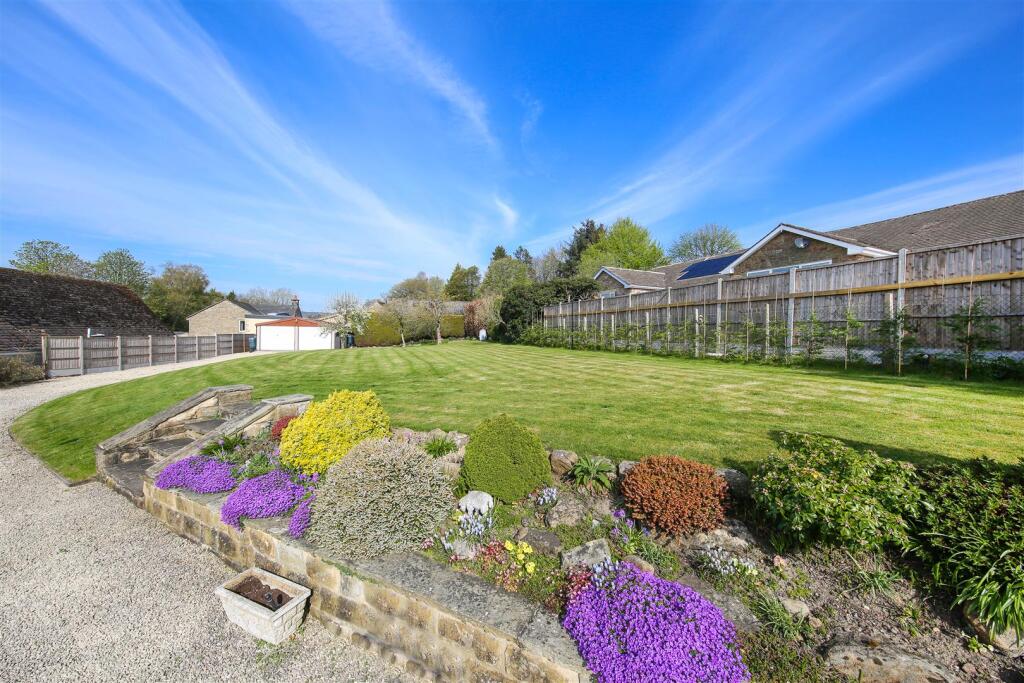 Garden2.jpg