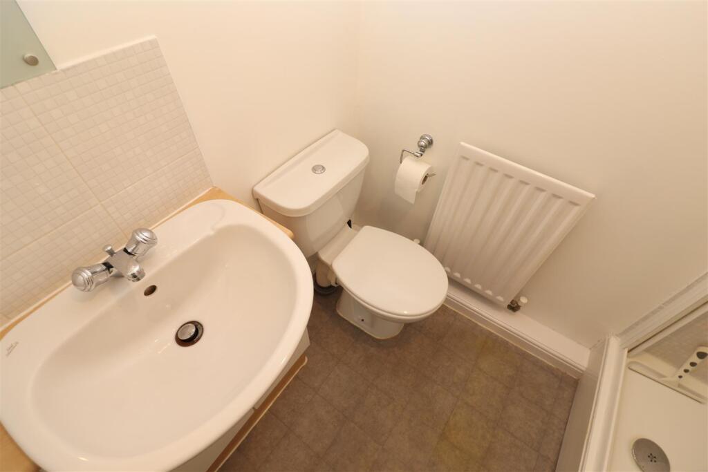 En-suite Shower Room / WC