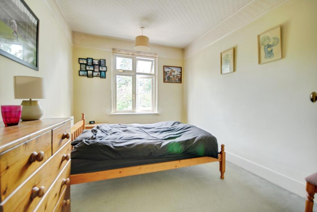 pbox-bedroom-297869.jpg