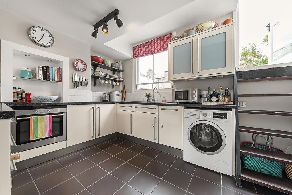 Kitchen.jpg
