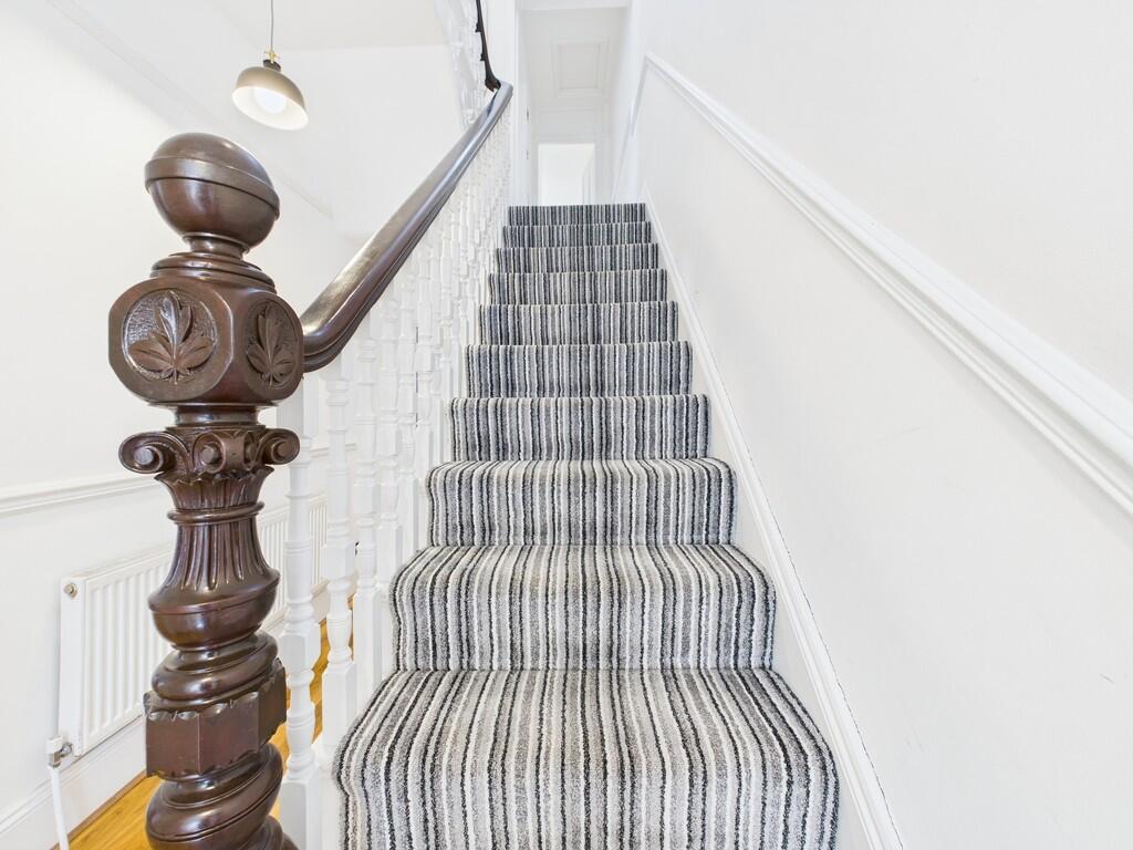 CAM03974G0-PR0120...