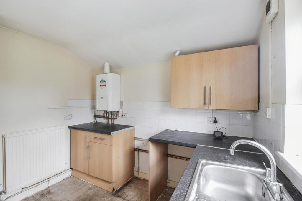 Flat B, 6 Palmerston Road, Forest Gate, London E7 8BH