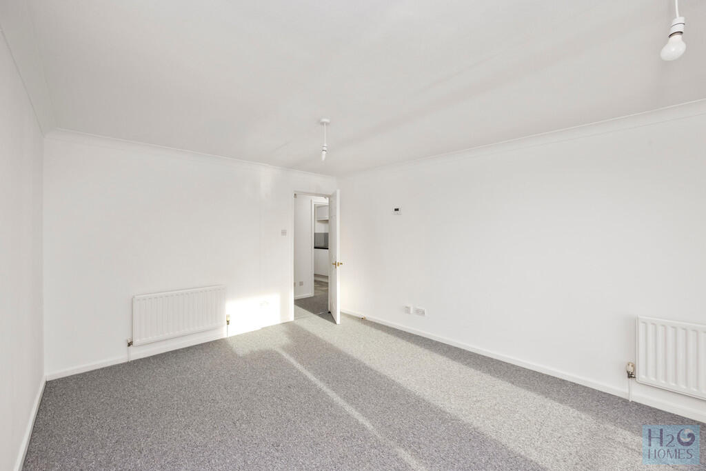 The Strand, Merto...