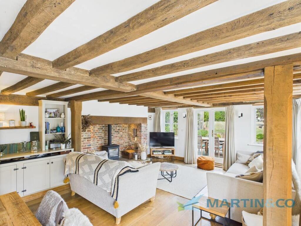 CAM02145G0-PR0073...