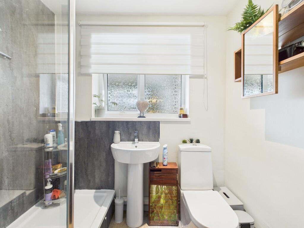 CAM04578G0-PR0024...