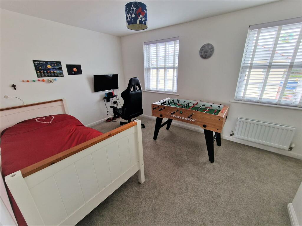 Bedroom 2.jpg