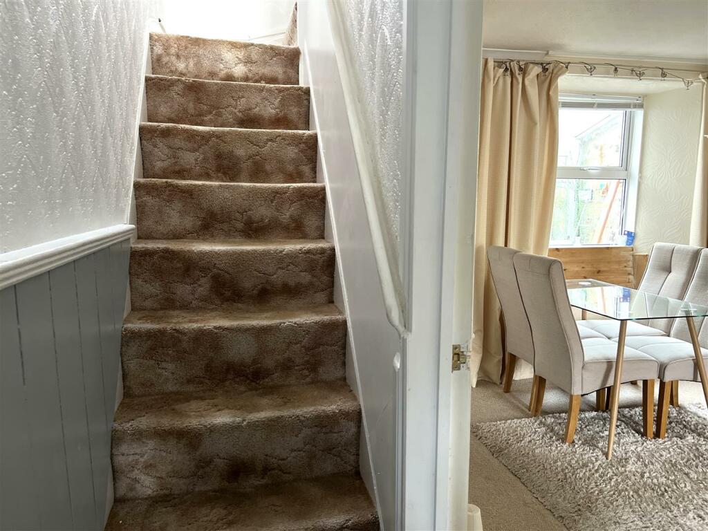 Landing &amp; Stairs