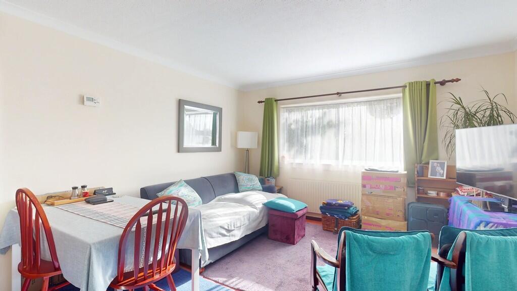 Living Area - Ang...
