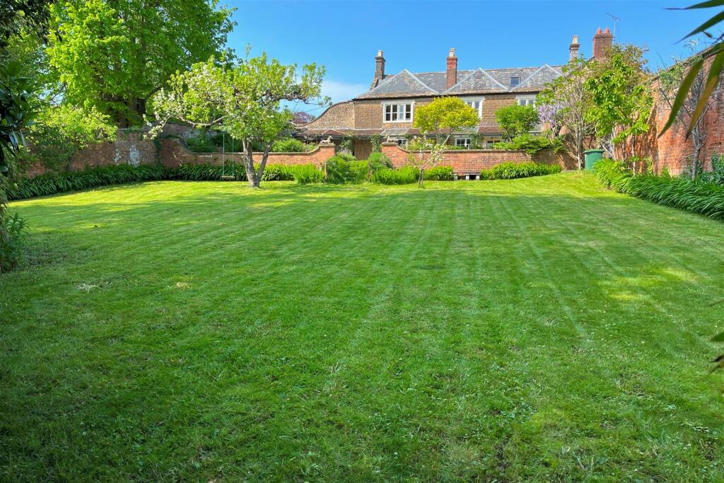 Lower Garden