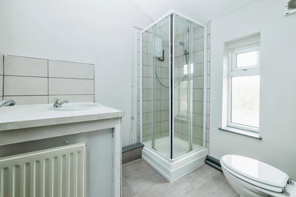 Bedroom One Ensuite