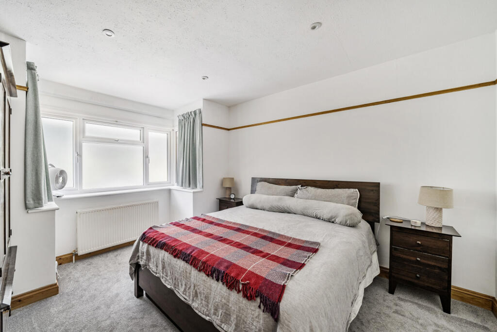 1347034-16-68baf5...