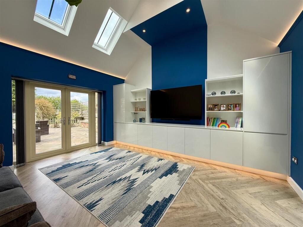 Playroom/Sitting Room