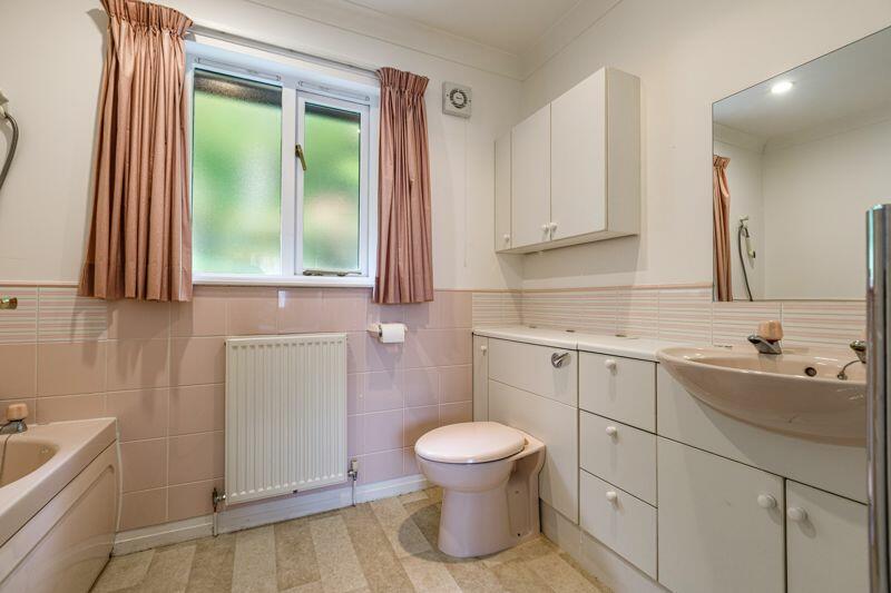 Ensuite Bathroom