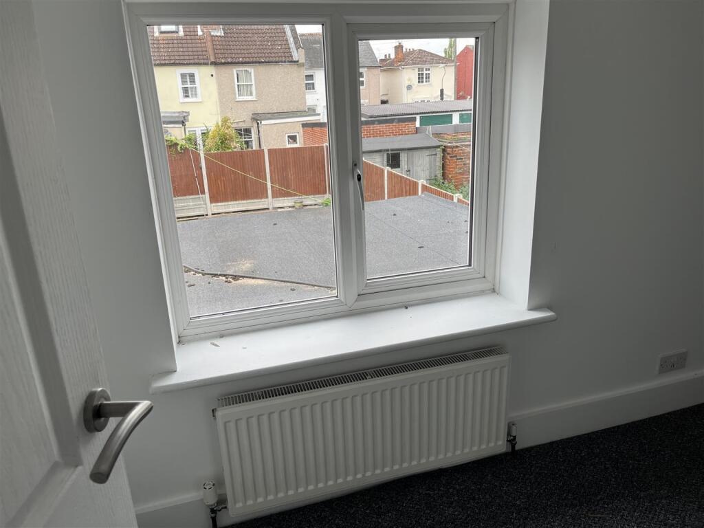 Bedroom 4a.JPG