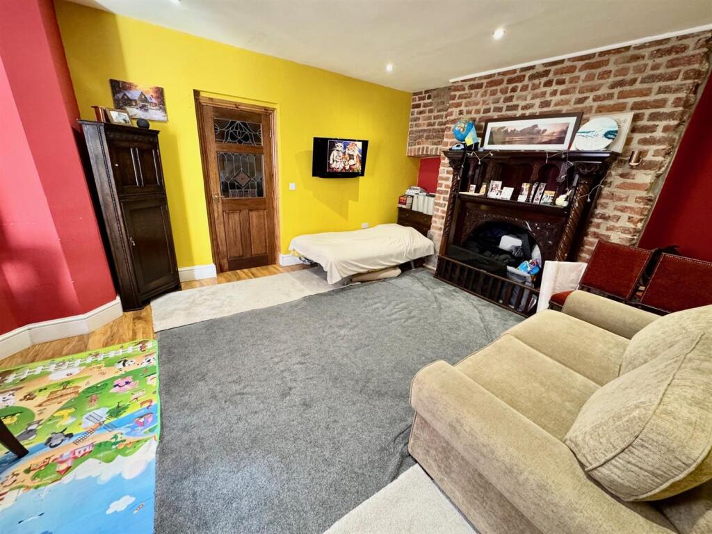 Lounge.jpg