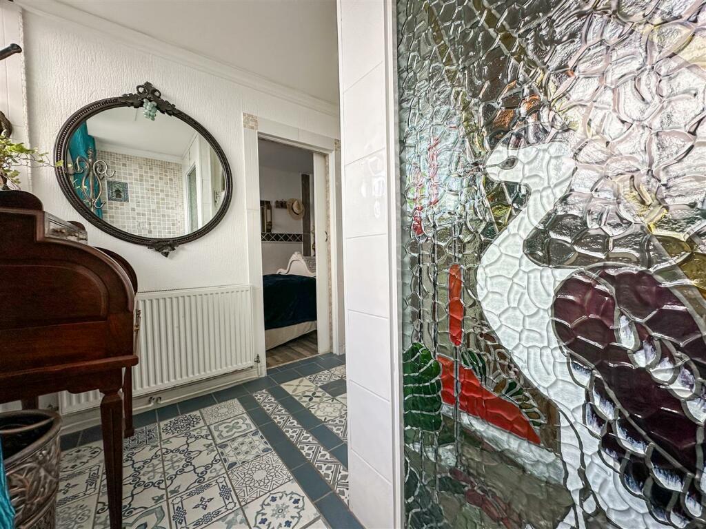ENTRANCE LOBBY