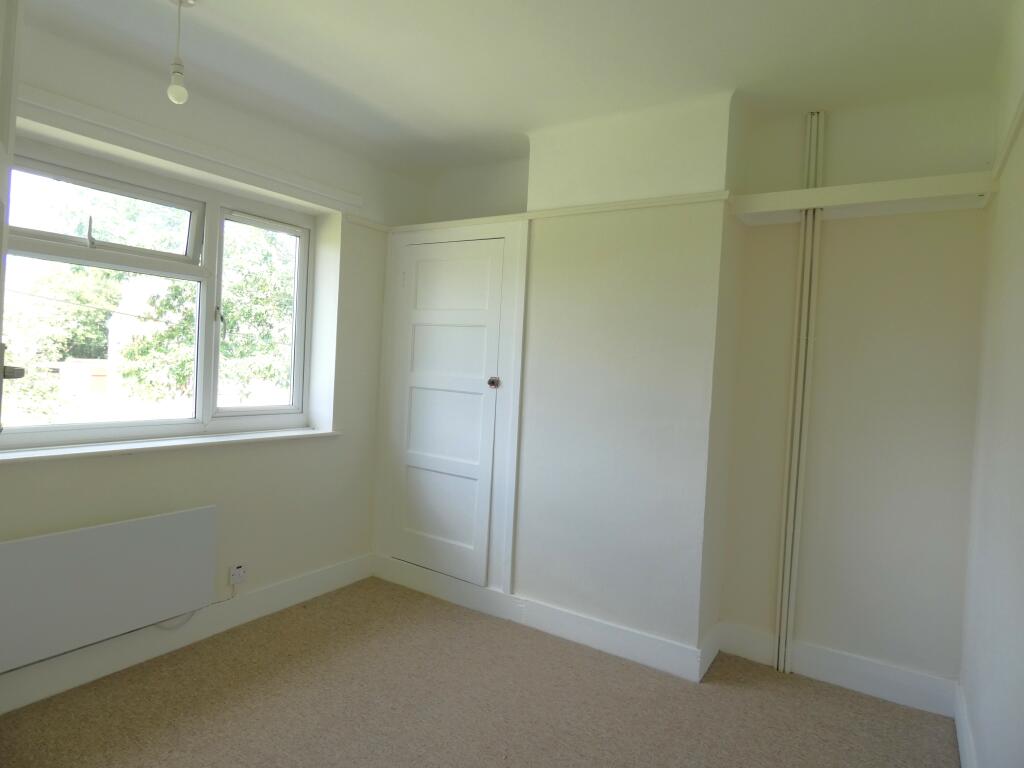 Pic 6 Bedroom Two.JPG