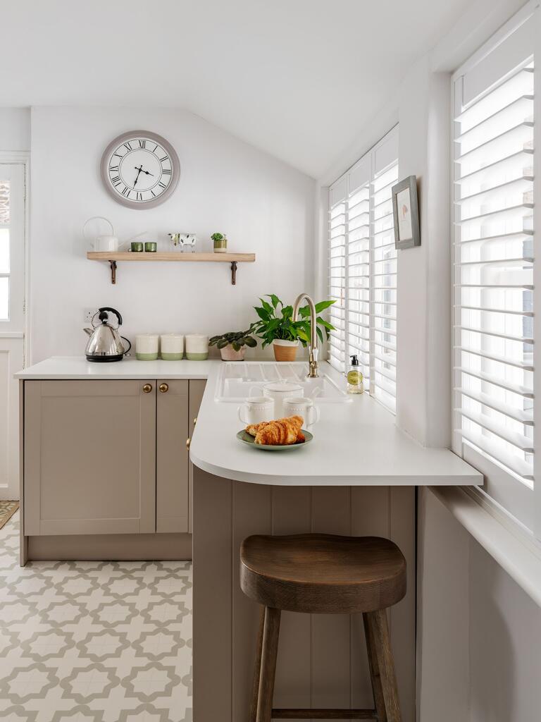 The Old Bakery, Clarence St, Dartmouth Kitchen 2