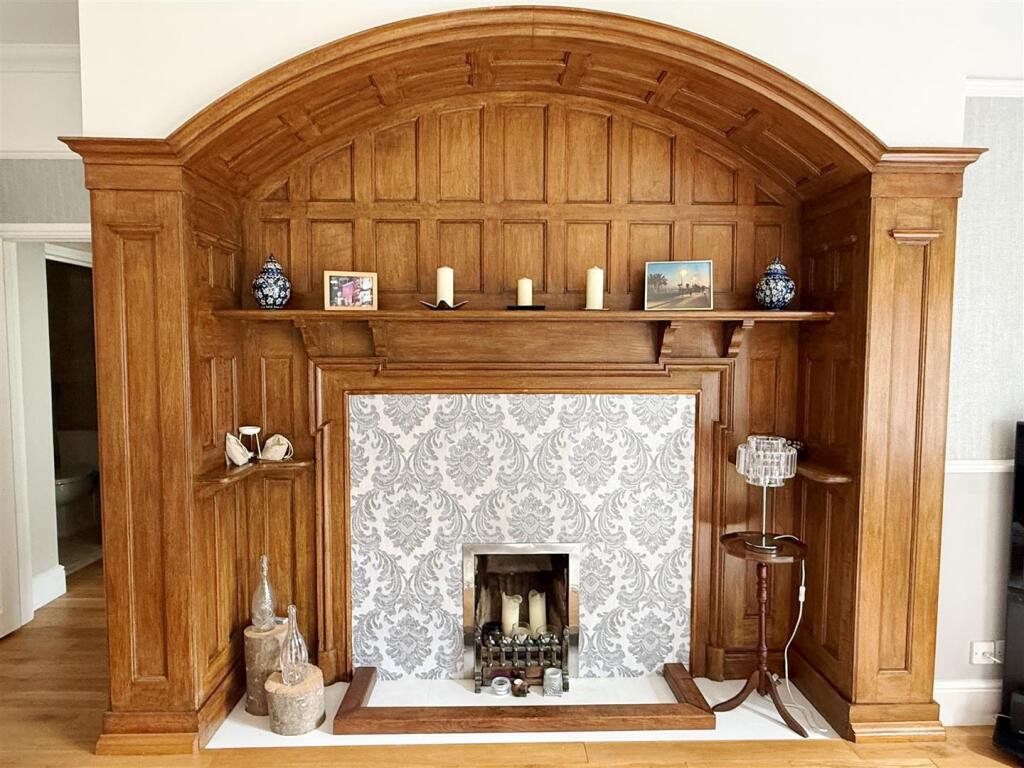 Fireplace 1.JPG