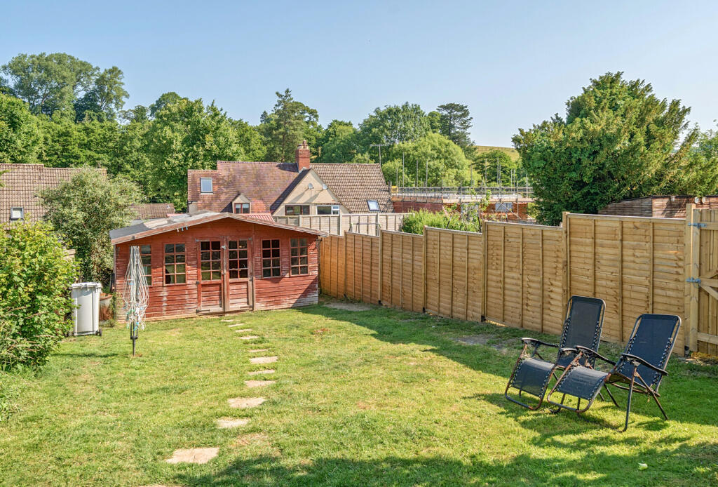 1313021-3-6853d2e...