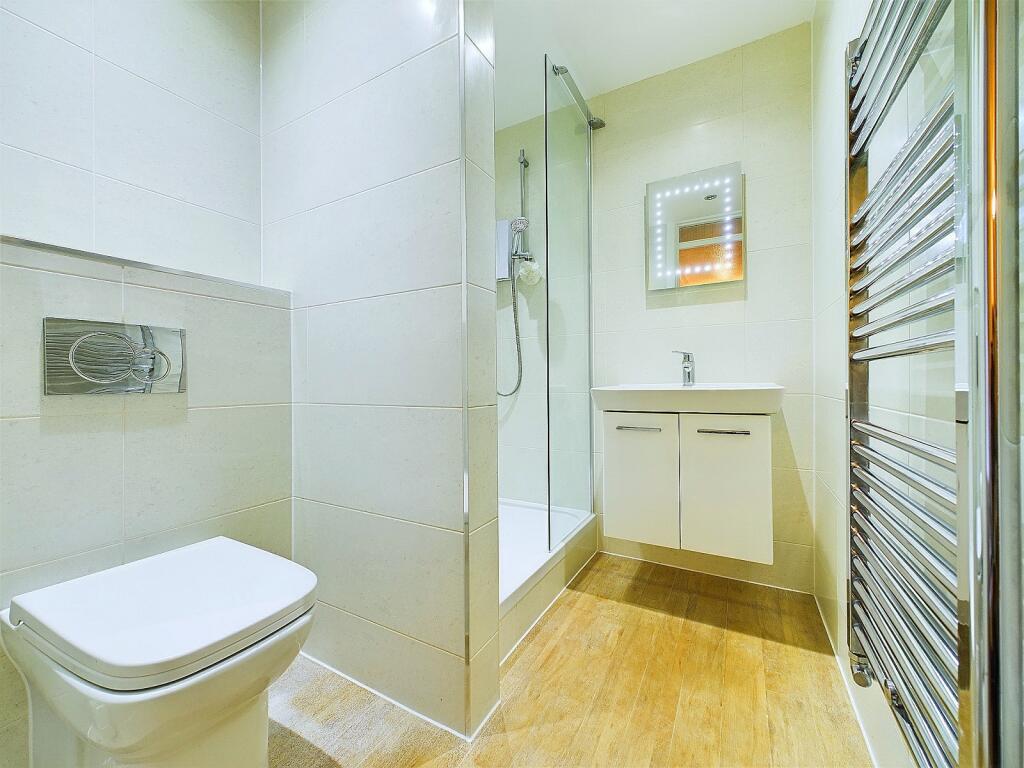 Shower Room/Wc