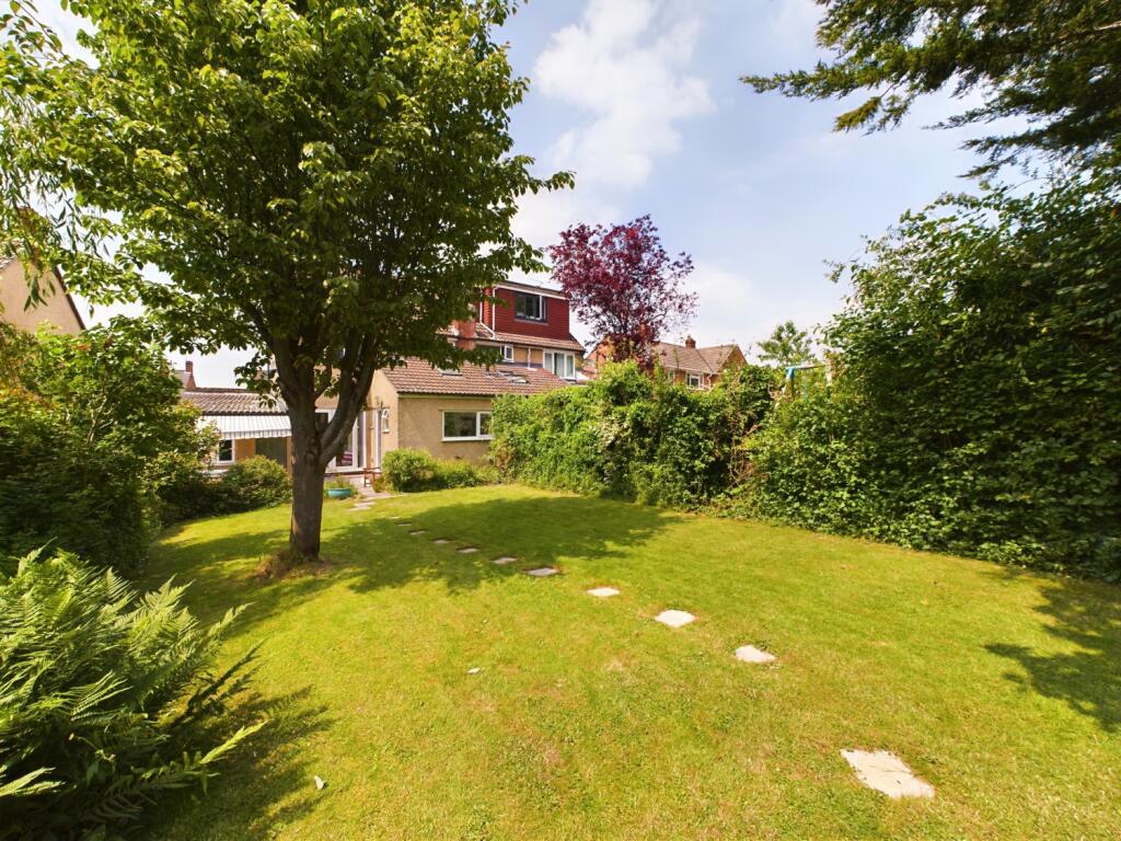 CAM02023G0-PR0054-STILL033