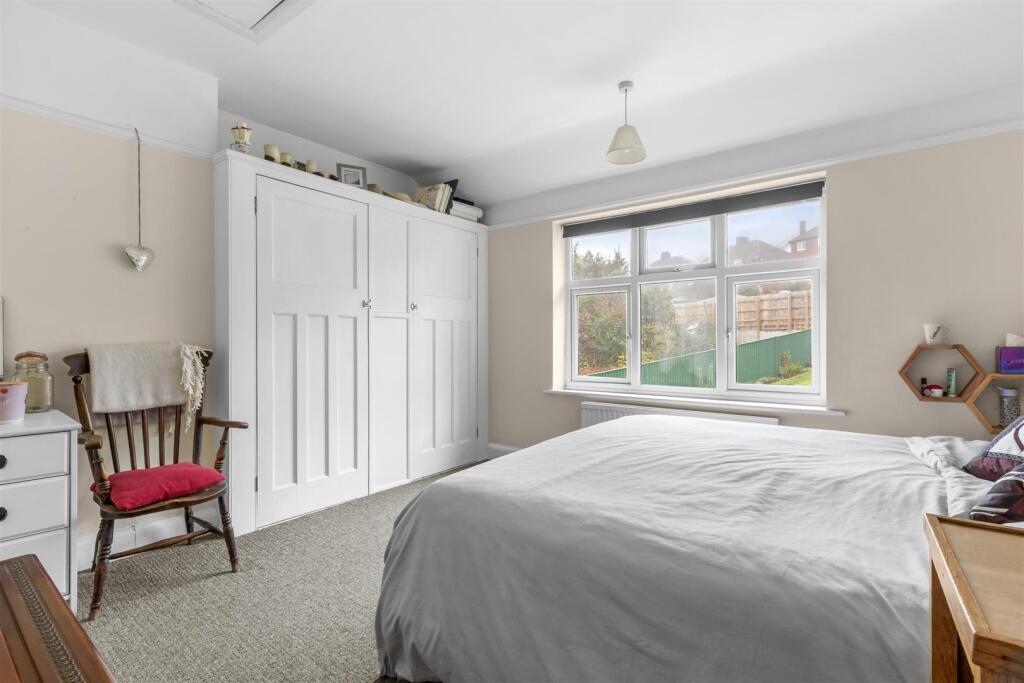 61 Southfield Rd, HP13 5JZ-2.jpg