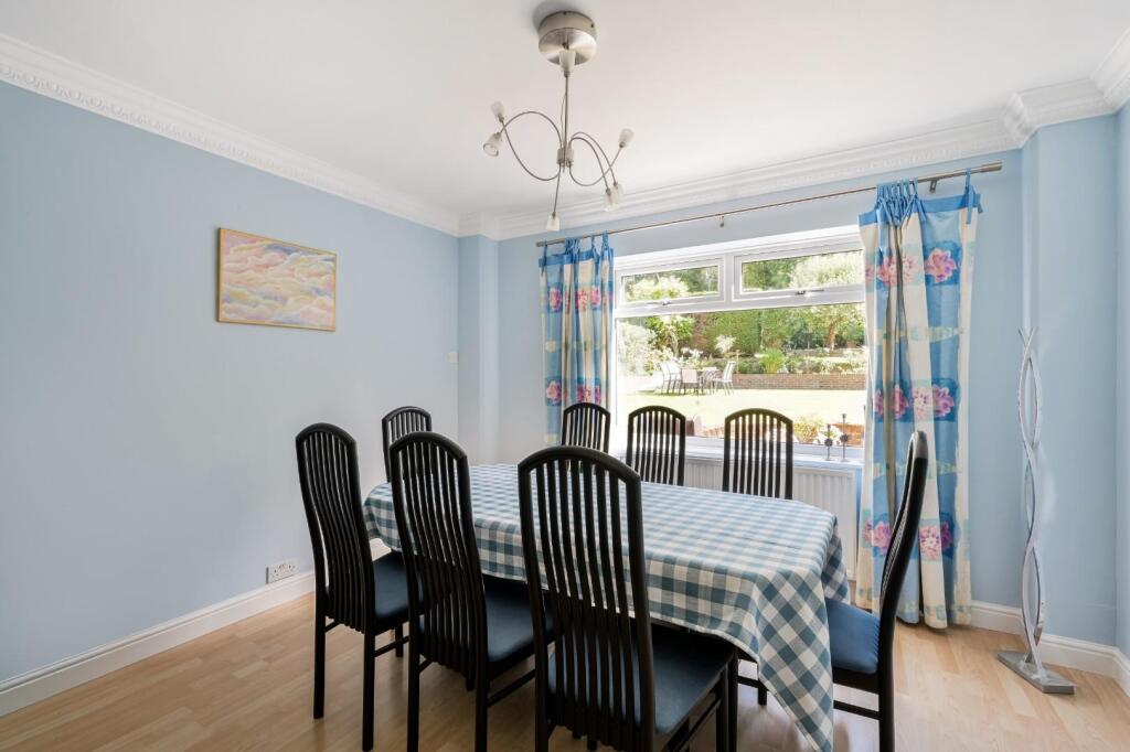 OLD OAK AVENUE (21).jpg