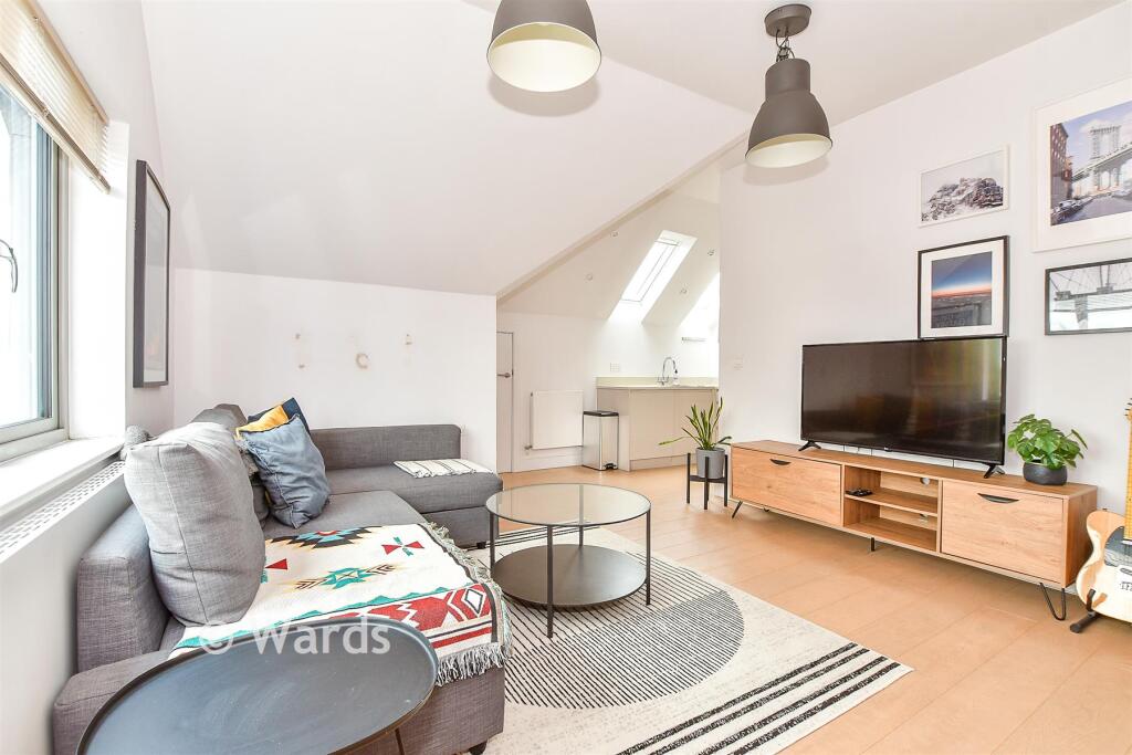 Lounge/ Diner/ Kitchen